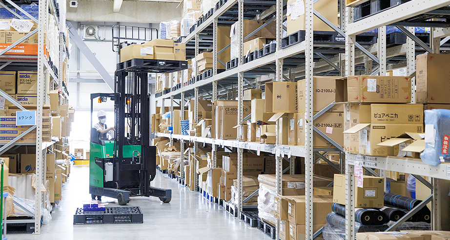 通販向け物流センター:事例