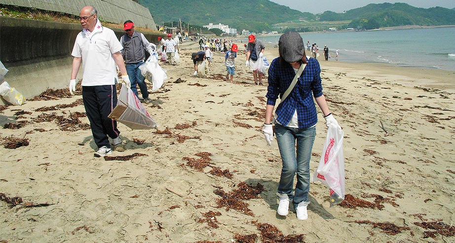 画像：河川・海岸生態系保全活動